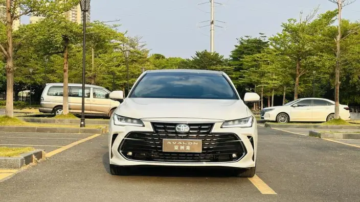 Toyota Avalon 2023 Model Intelligent Hybrid 2.5L E-CVT 20th Anniversary Platinum Memorial Edition – фото 2