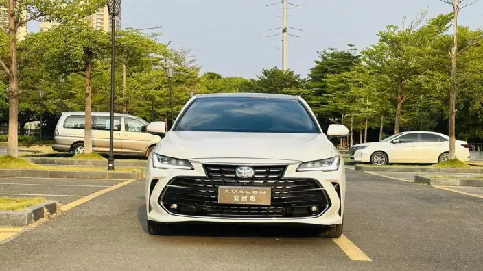 Toyota Avalon 2023 Model Intelligent Hybrid 2.5L E-CVT 20th Anniversary Platinum Memorial Edition – фото 2