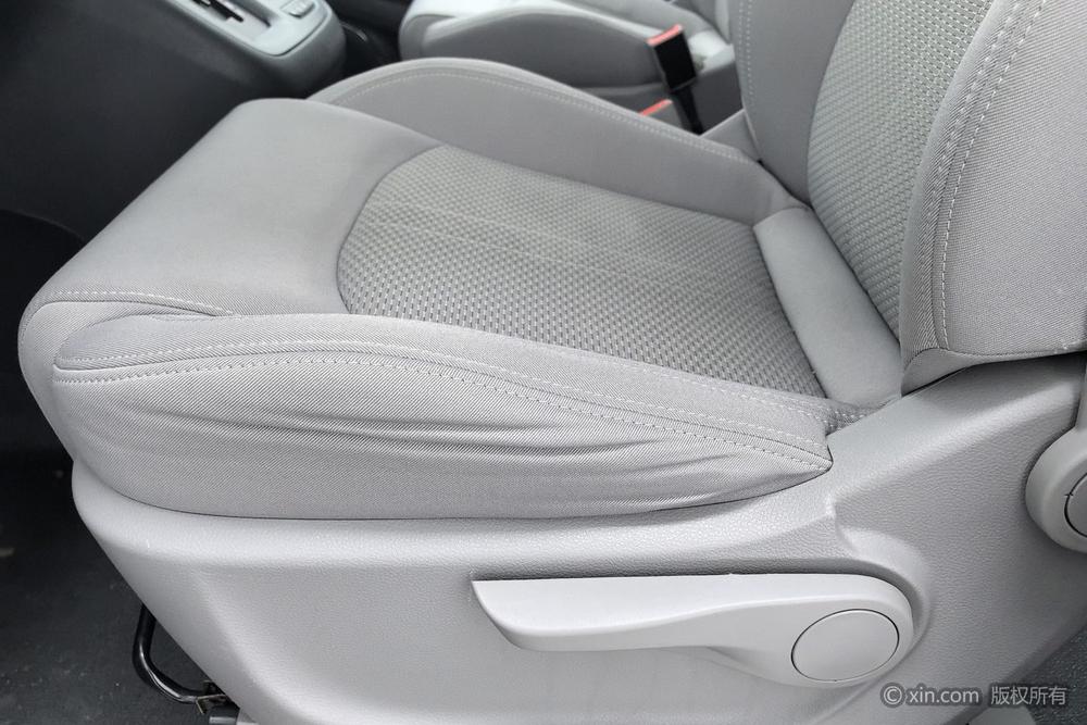 Maxus G10 Модель 2021 года 2.0T бензин автоматическое Smart Edition 7 seat – фото 18