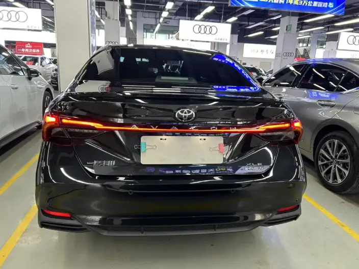 Toyota Avalon 2024 Model Intelligent Hybrid 2.5L E-CVT XLE Premium Edition – фото 9