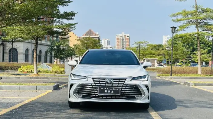 Toyota Avalon 2024 Model Intelligent Hybrid 2.0L E-CVT Deluxe Edition – фото 2