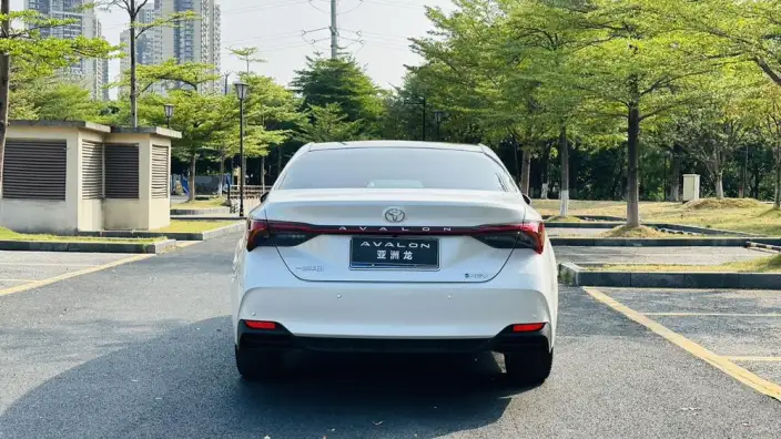 Toyota Avalon 2024 Model Intelligent Hybrid 2.0L E-CVT Deluxe Edition – фото 6
