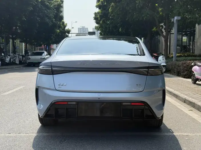 BYD Seal 2022 Model 700KM Long Battery Life Pro Rear Drive Edition – фото 6