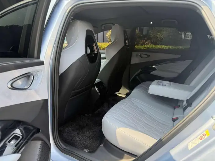 BYD Seal 2022 Model 700KM Long Battery Life Pro Rear Drive Edition – фото 10