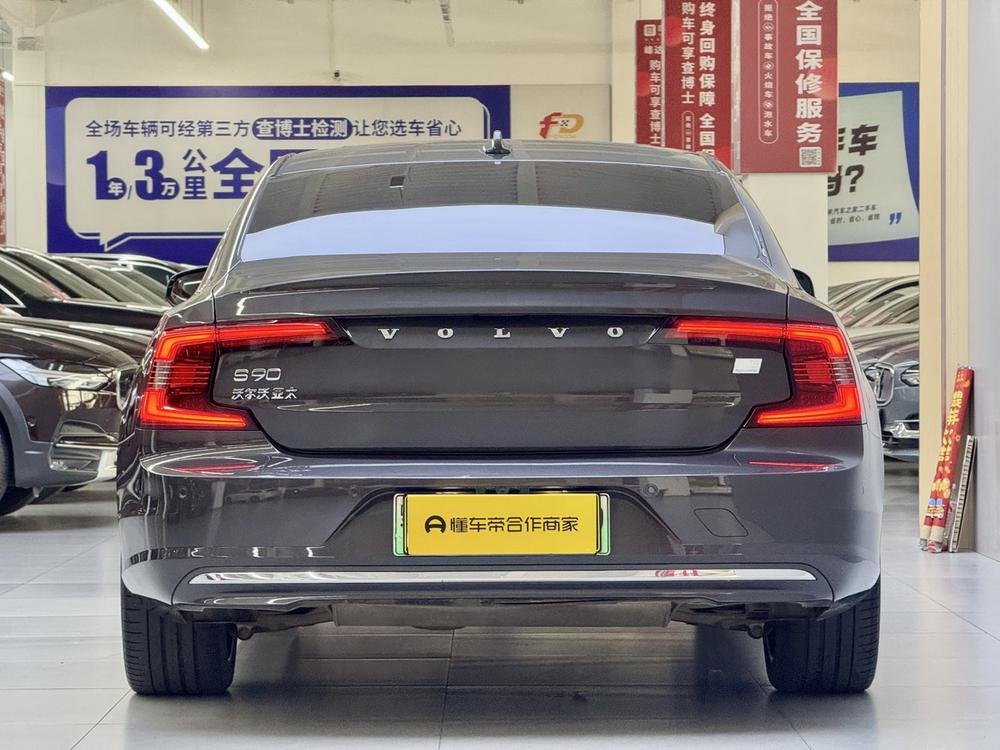 Volvo S90 PHEV 2023 T 8 4WD Long Battery Life Pro Smart Elegance Deluxe Edition – фото 4