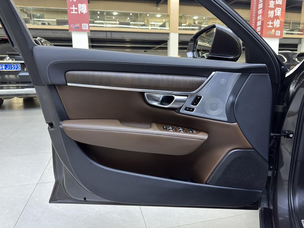 Volvo S90 PHEV 2023 T 8 4WD Long Battery Life Pro Smart Elegance Deluxe Edition – фото 7