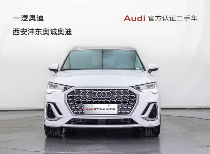 AUDI Q3 2025 Model quattro 45th Anniversary Collector Edition Edition 35 TFSI Fashion Dynamic Model – фото 2