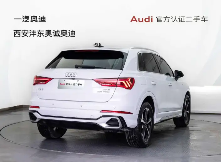 AUDI Q3 2025 Model quattro 45th Anniversary Collector Edition Edition 35 TFSI Fashion Dynamic Model – фото 4