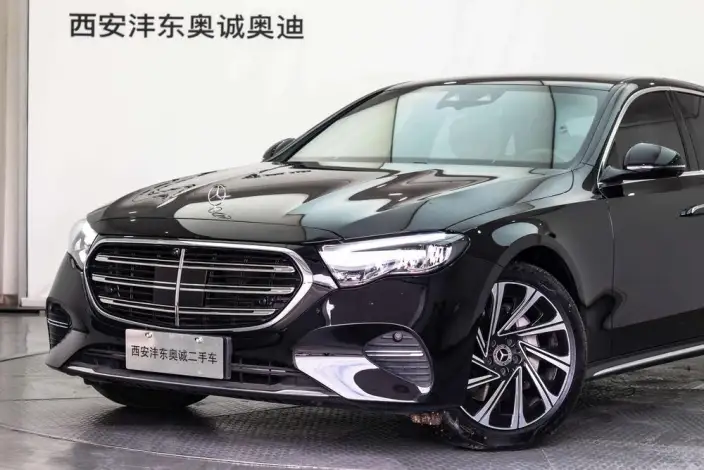 Mercedes-Benz E-Class 2025 Model E 300 L Luxury Model sedan – фото 7