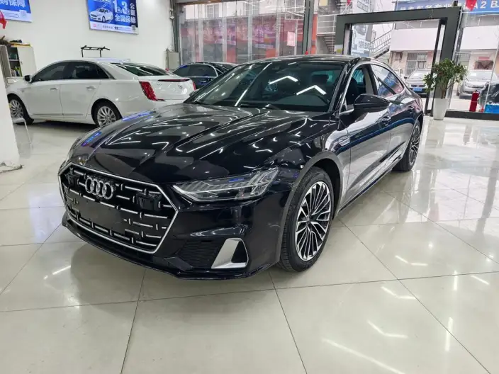 Audi A7 L 2024 Model 45 TFSI Luxury Model – фото 1