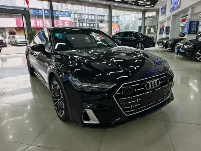 Audi A7 L 2024 Model 45 TFSI Luxury Model – фото 3