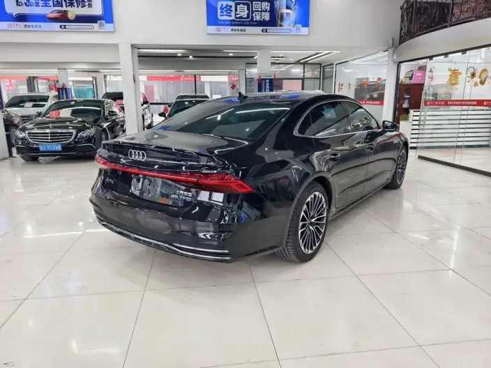 Audi A7 L 2024 Model 45 TFSI Luxury Model – фото 6