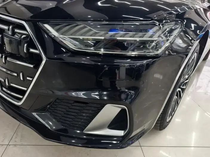 Audi A7 L 2024 Model 45 TFSI Luxury Model – фото 10