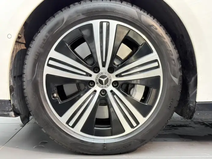 Mercedes-Benz EQE 2025 Model EQE 500 4MATIC Pioneer Edition – фото 8
