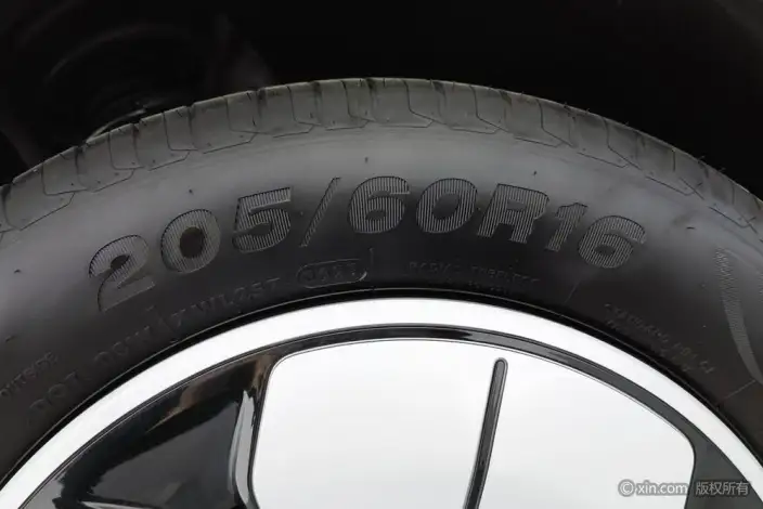 Geely Galaxy StarWish 2025 Model 310km Youth Edition – фото 7