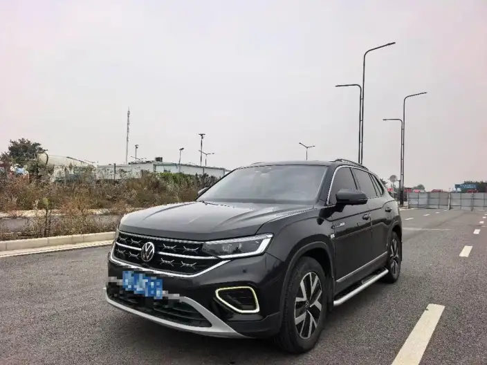 Volkswagen Tayron 2023 Model 330TSI 2WD Luxury Plus Advanced version – фото 1
