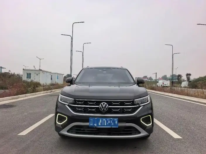 Volkswagen Tayron 2023 Model 330TSI 2WD Luxury Plus Advanced version – фото 2