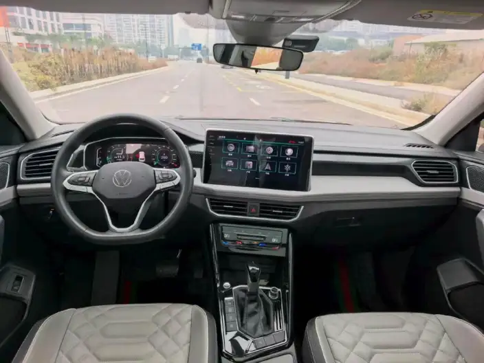 Volkswagen Tayron 2023 Model 330TSI 2WD Luxury Plus Advanced version – фото 7