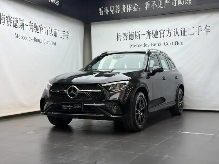 Mercedes-Benz GLC 2025 Model GLC 260 L 4MATIC Luxury Model 5 seat – фото 1