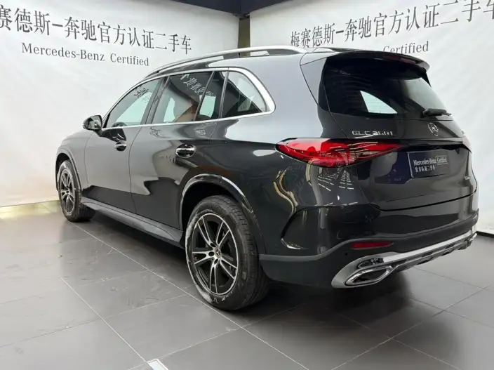 Mercedes-Benz GLC 2025 Model GLC 260 L 4MATIC Luxury Model 5 seat – фото 4