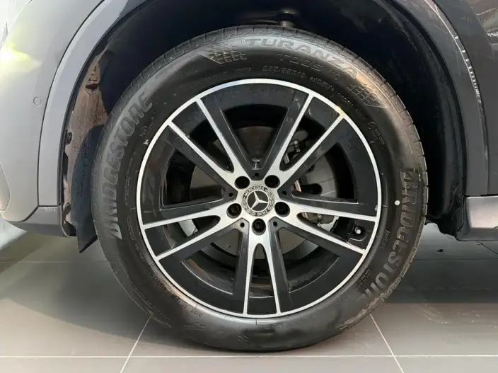 Mercedes-Benz GLC 2025 Model GLC 260 L 4MATIC Luxury Model 5 seat – фото 8