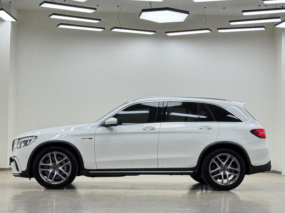 Mercedes-Benz GLC AMG Модель 2018 года AMG GLC 63 4MATIC+ – фото 4