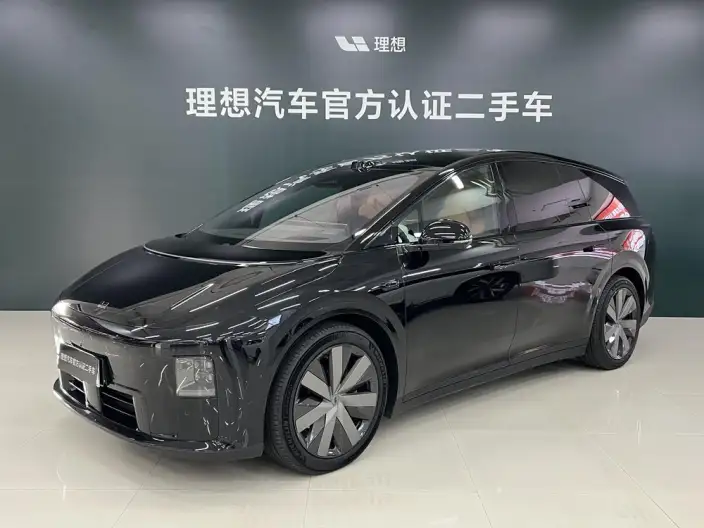 Li Auto i8 2025 Model Standard Edition – фото 1