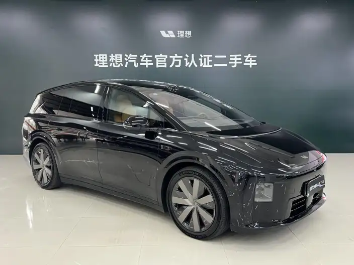 Li Auto i8 2025 Model Standard Edition – фото 3