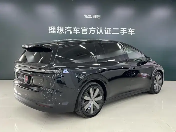 Li Auto i8 2025 Model Standard Edition – фото 6