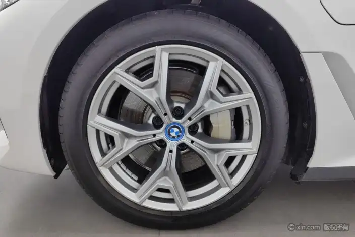 BMW i3 2023 Model eDrive35L – фото 9