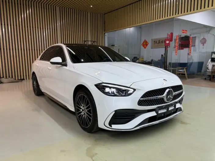 Mercedes-Benz C-Class 2023 Model C 260 L – фото 3