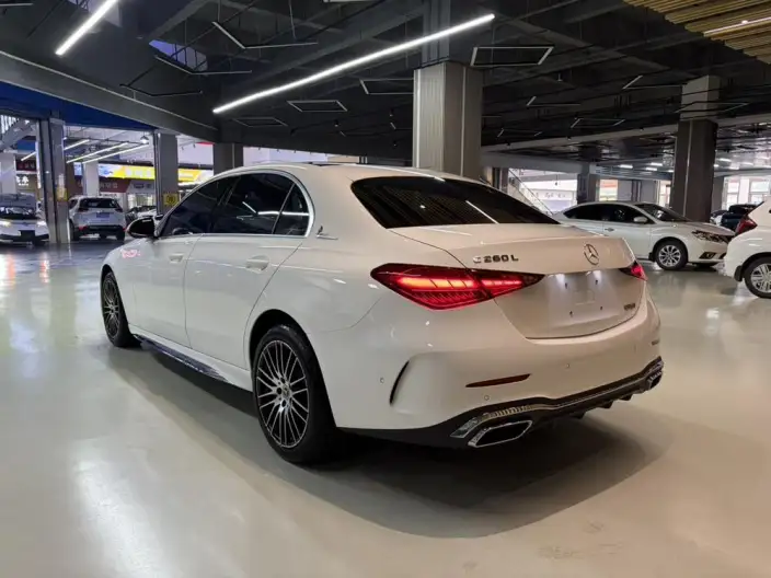 Mercedes-Benz C-Class 2023 Model C 260 L – фото 4