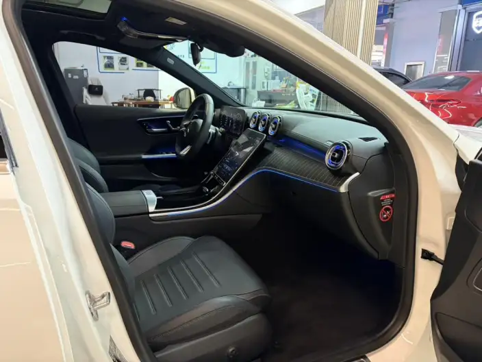 Mercedes-Benz C-Class 2023 Model C 260 L – фото 7