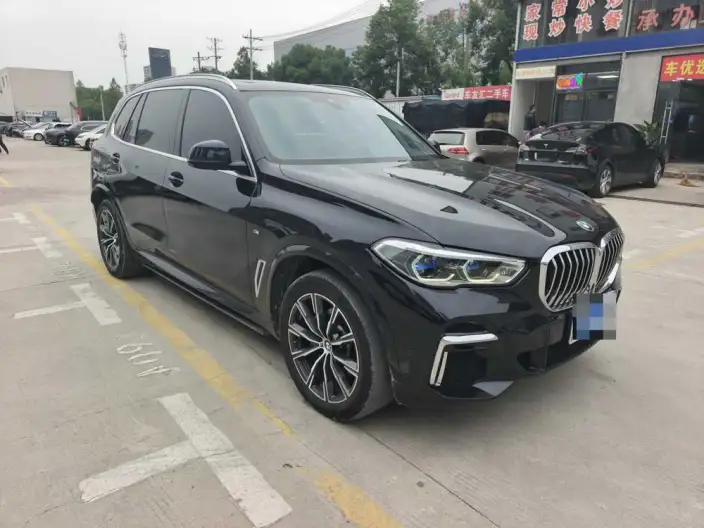 BMW X5 2022 Model Facelift xDrive 30Li Exclusive Model M Sports Set – фото 3
