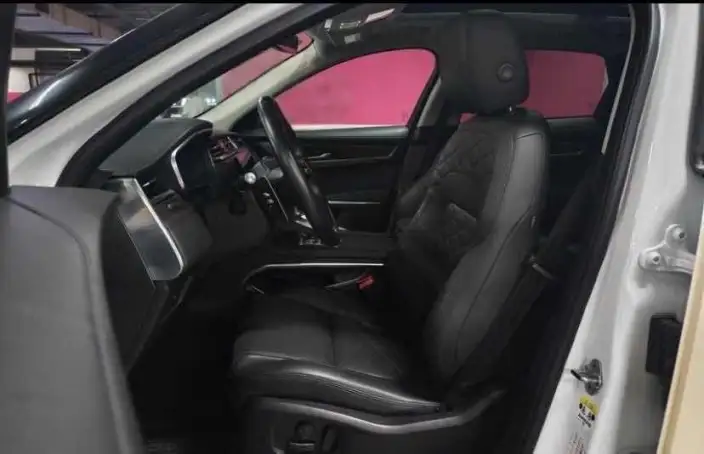 Jaguar F-PACE 2023 Model P250 HSE – фото 8