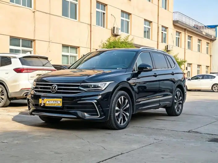 Volkswagen Tiguan L 2022 Model 330TSI Automatic 2WD R-Line Enjoy the version more – фото 1
