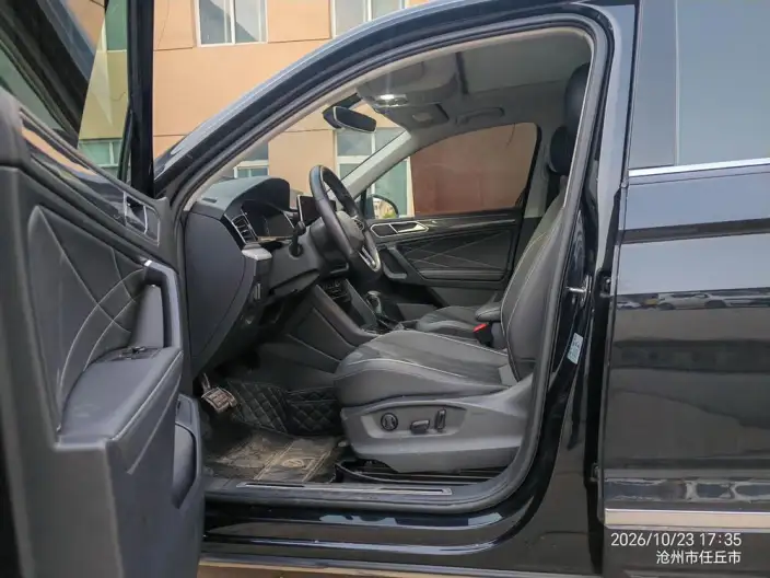 Volkswagen Tiguan L 2022 Model 330TSI Automatic 2WD R-Line Enjoy the version more – фото 8