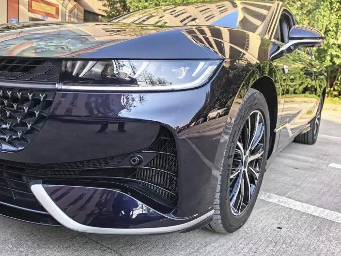 VOYAH Pursuit PHEV 2024 Model Ultra-long Endurance 4WD Executive Edition – фото 8