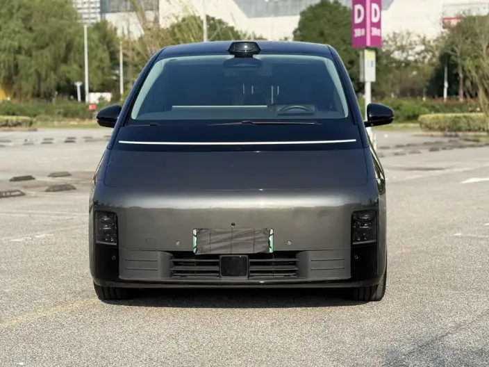 Li Auto MEGA 2024 Model Ultra Edition – фото 2