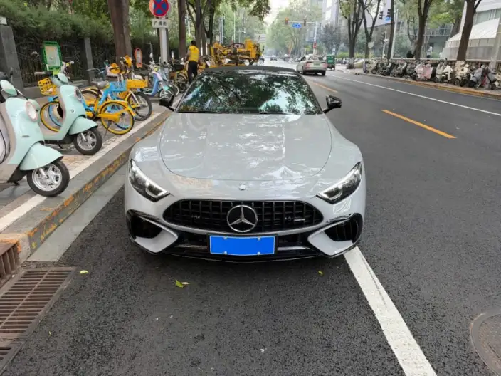 Mercedes-Benz SL-Class AMG 2024 Model AMG SL 63 4MATIC+ – фото 2