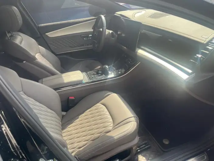 BYD Han EV 2024 Model Honor Edition 605KM Noble Model – фото 6