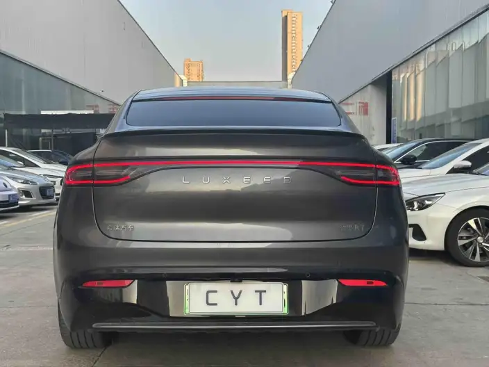 Luxeed R7 2024 Model EV 82kWh Pro Rear Drive Edition – фото 4