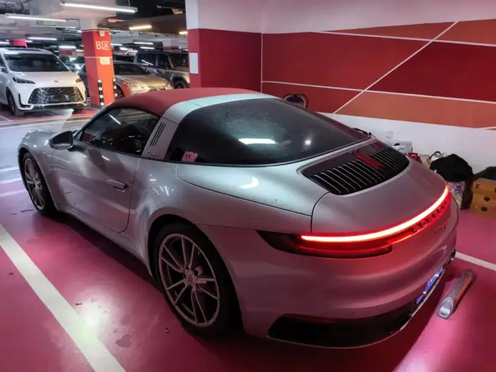 PORSCHE 911 2023 Model Targa 4 3.0T – фото 3