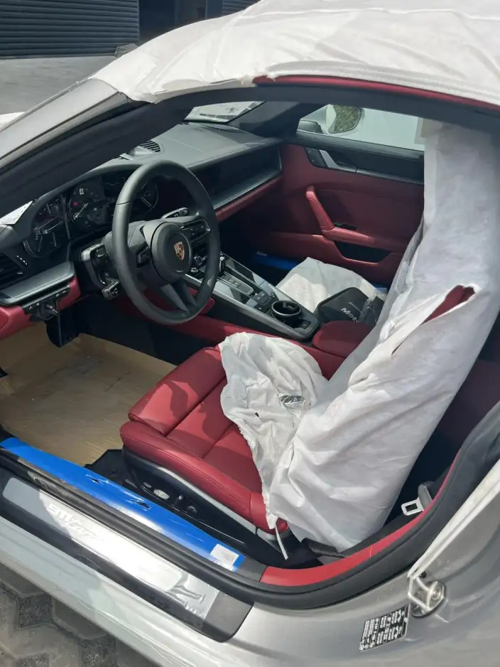 PORSCHE 911 2023 Model Targa 4 3.0T – фото 6