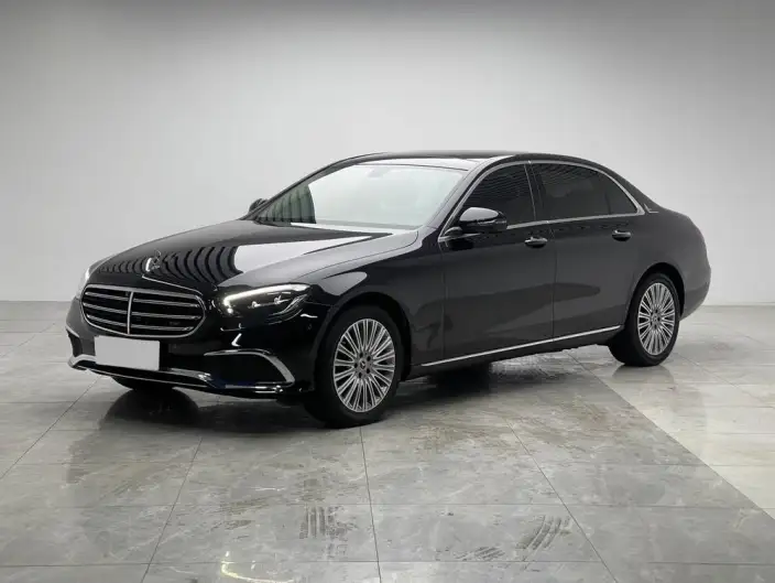 Mercedes-Benz E-Class 2022 Model E 300 L Fashion Model sedan – фото 1