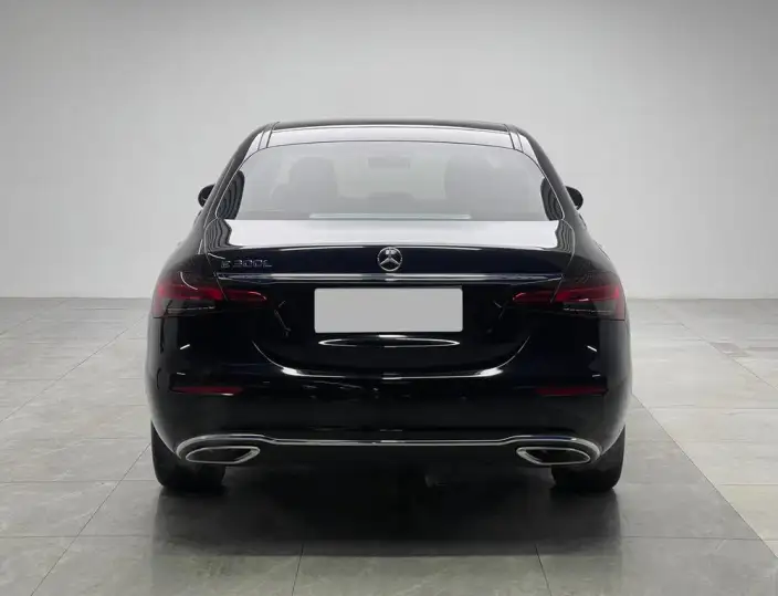 Mercedes-Benz E-Class 2022 Model E 300 L Fashion Model sedan – фото 3
