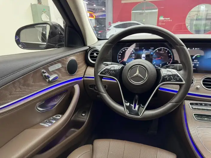 Mercedes-Benz E-Class 2022 Model E 300 L Fashion Model sedan – фото 6