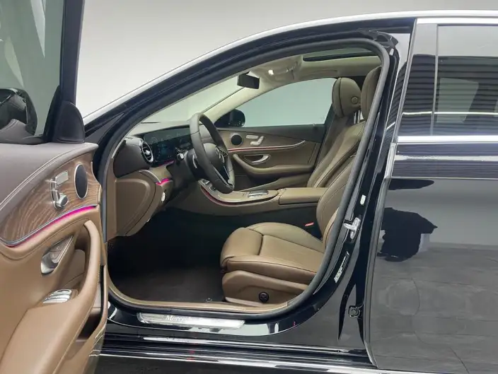 Mercedes-Benz E-Class 2022 Model E 300 L Fashion Model sedan – фото 7