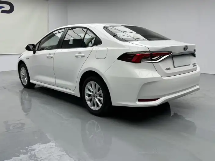 Toyota Corolla 2021 Model Hybrid 1.8L E-CVT Elite Edition – фото 4