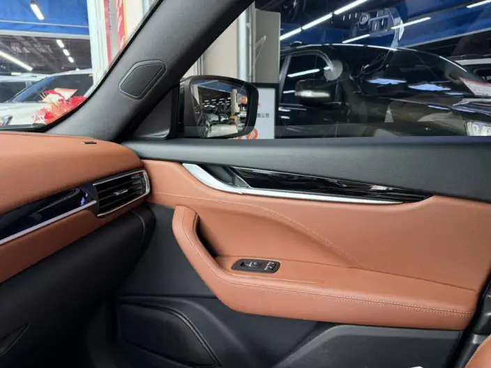 Levante 2021 Model 3.0T Standard Edition – фото 5